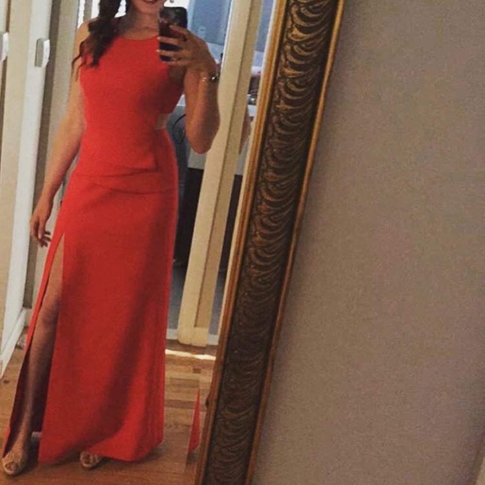 BCBG MAXAZRIA GOWN